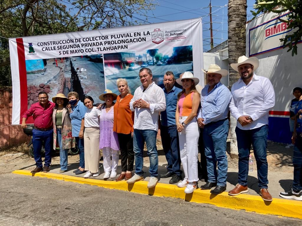 <strong>Integrantes del Ayuntamiento de Jiutepec entregan cuatro obras de infraestructura social</strong> 1 jiut y obra