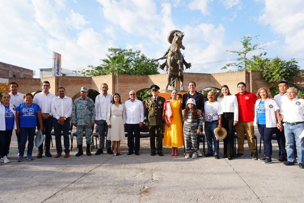 <strong>Ceremonia cívica conmemorativa del Octogésimo Aniversario de la Benemérito esc. sec. Benito Juárez de Jojutla</strong> 1 juan t hono