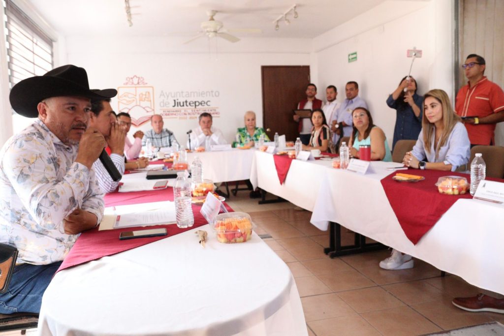 <strong>Ayuntamiento de Jiutepec crea la dirección de diversidad sexual</strong> 1 rafa vasdf