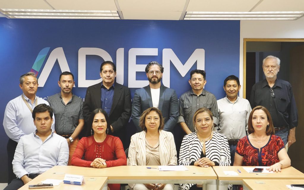 Se reúne Ángel Adame Jiménez con Industriales de Morelos 1 ANGE Y ADIEM