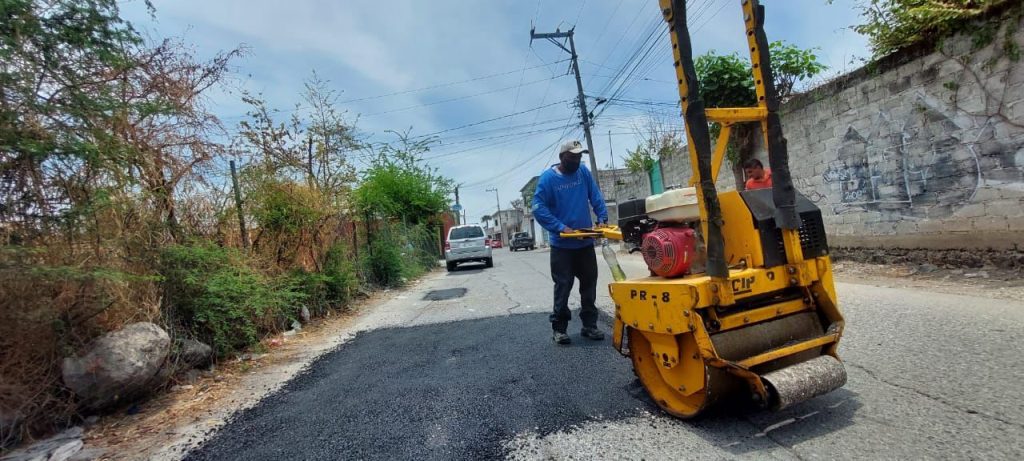 Continúa gobierno de Jiutepec con trabajos de bacheo 1 BACHEO OK