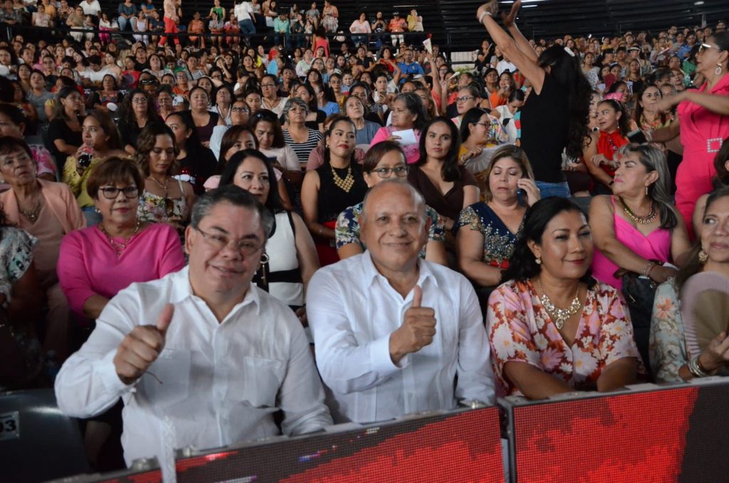 Reconoce Rafael Reyes papel de las y los educadores en la formación de la niñez de Morelos 1 RAFA Y SENTE