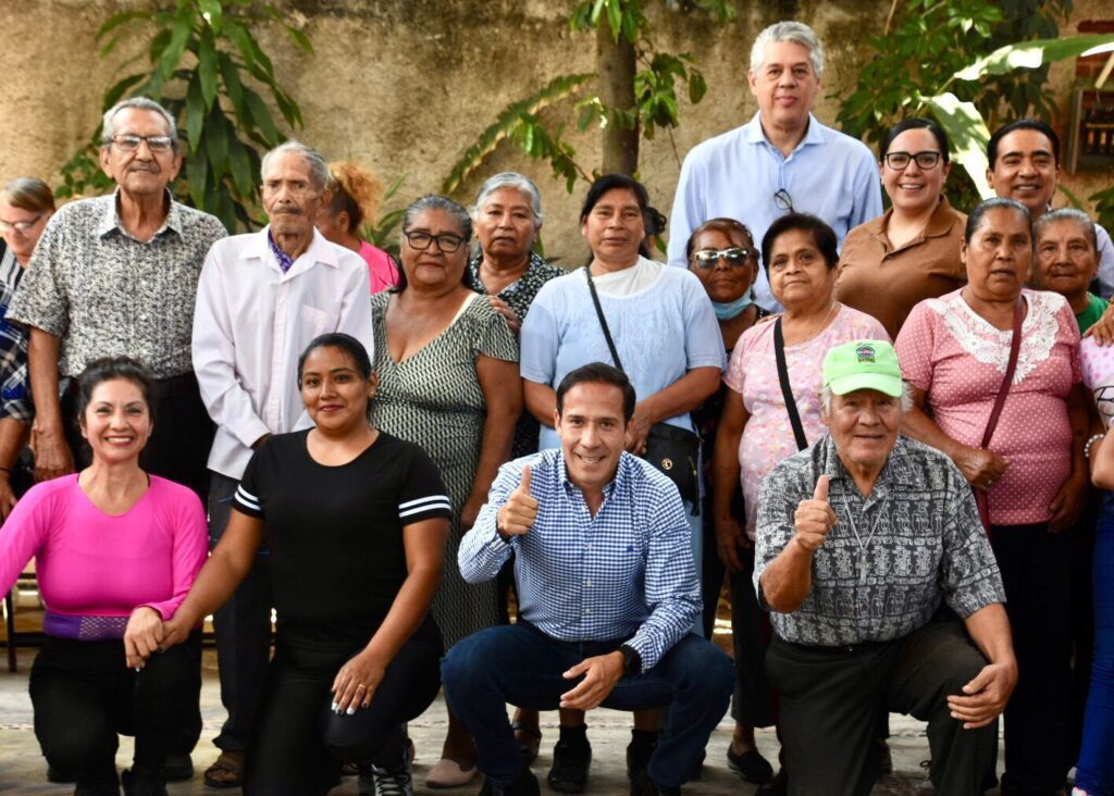 Eliasib Polanco celebra el día del Adulto Mayor en la colonia Lázaro Cárdenas de Cuernavaca 1 3d6e2c0c df08 4c29 a432 3ea24fcc69c8