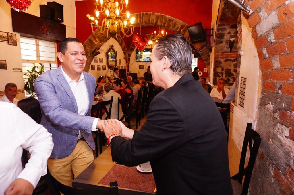 Se reúne Juan Ángel Flores Bustamante con Comerciantes del Centro Histórico de Cuernavaca 1 IMG 20230804 WA0007
