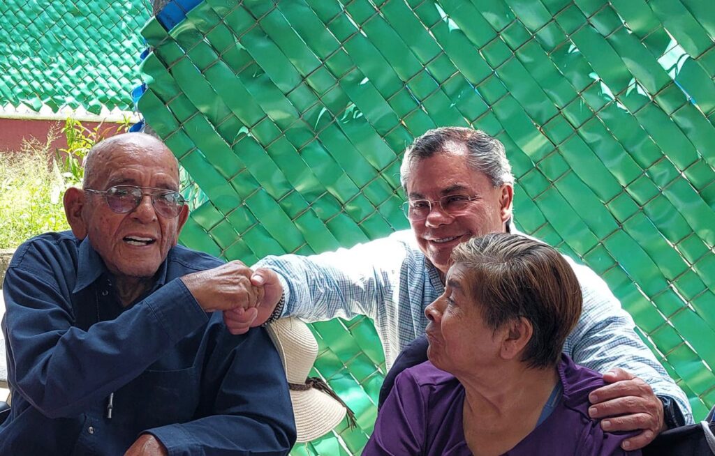 Alcalde Rafael Reyes refrenda compromiso de trabajar para brindar una vida de calidad a personas adultas mayores 1 IMG 20230807 WA0039