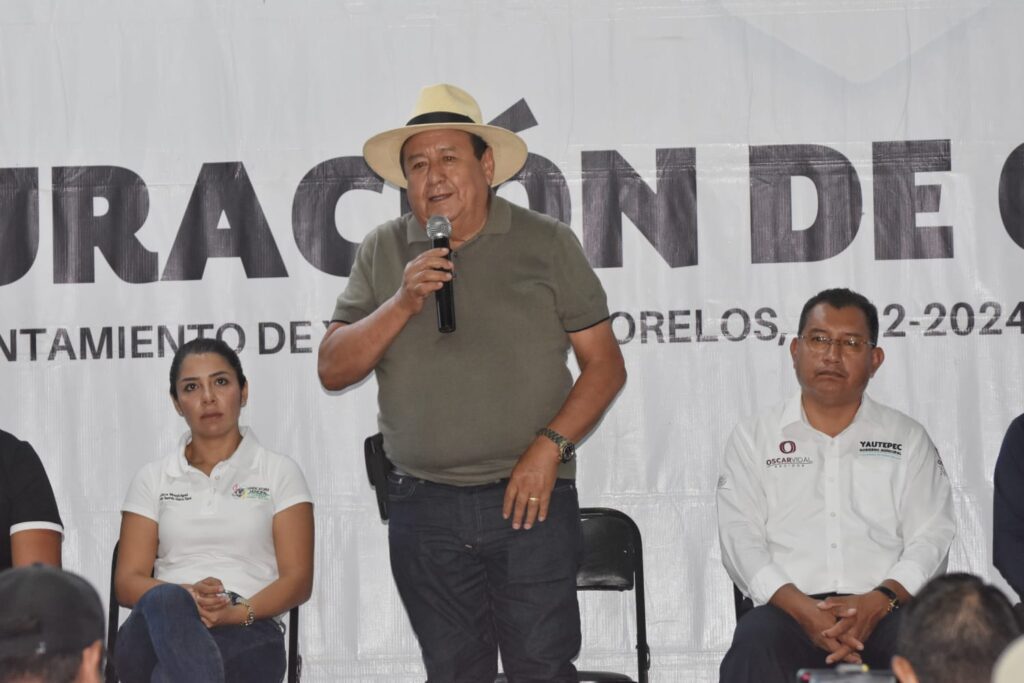 Inaugura Agustín Alonso pavimentación en privada Bugambilia en Paracas 2 IMG 20230824 WA0067