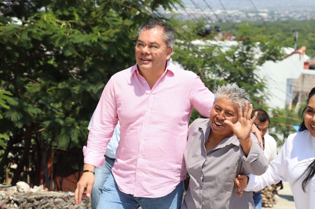 Entrega alcalde Rafael Reyes pavimentación de la calle Emiliano Zapata en la colonia San José 3 IMG 20230830 WA0030