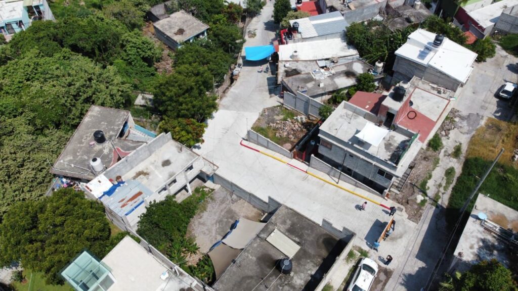 Entrega alcalde Rafael Reyes pavimentación de la calle Emiliano Zapata en la colonia San José 5 IMG 20230830 WA0032