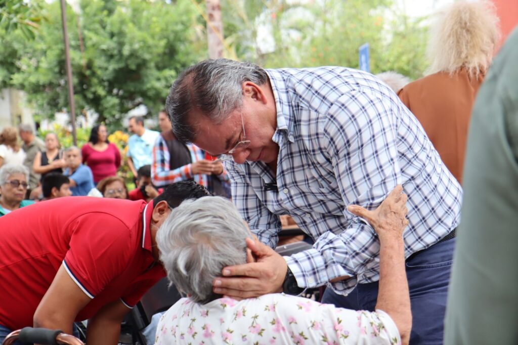 Gobierno de Jiutepec entrega 100 sillas de ruedas a personas en situación vulnerable 1 IMG 20230911 WA0164