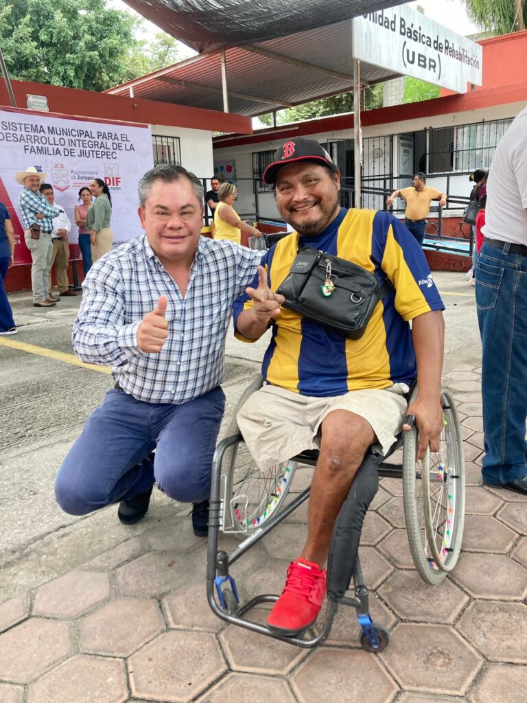 Gobierno de Jiutepec entrega 100 sillas de ruedas a personas en situación vulnerable 2 IMG 20230911 WA0166