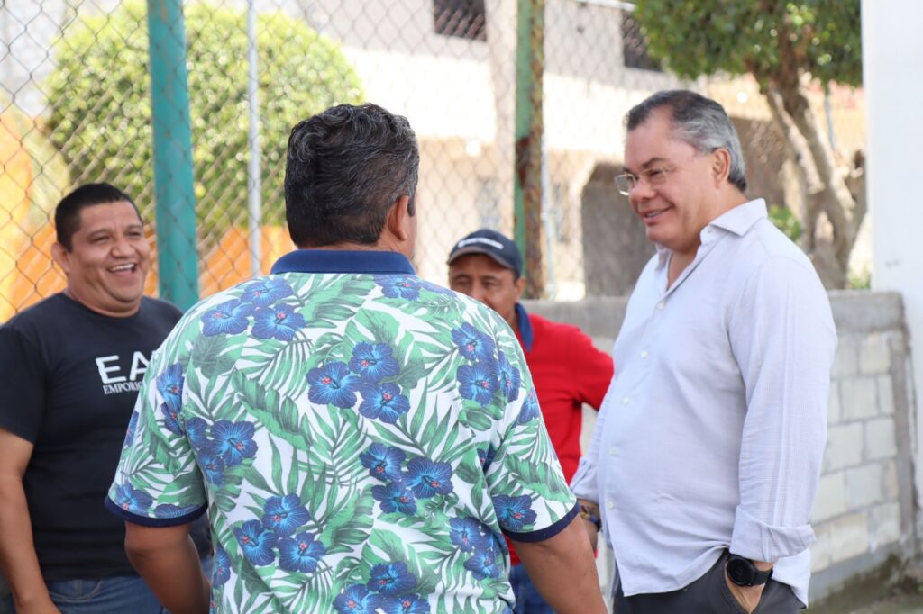 Gobierno de Jiutepec construye techumbre en cancha de la colonia Ampliación San Isidro 3 IMG 20230912 WA0033