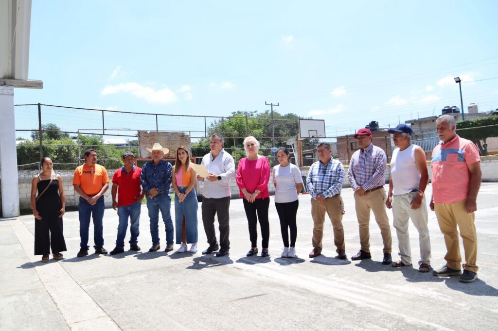 Gobierno de Jiutepec construye techumbre en cancha de la colonia Ampliación San Isidro 4 IMG 20230912 WA0034