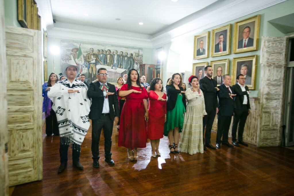 Acompañan cuernavaquenses a José Luis Urióstegui y Cabildo en ceremonia del grito de independencia 5 IMG 20230916 WA0028