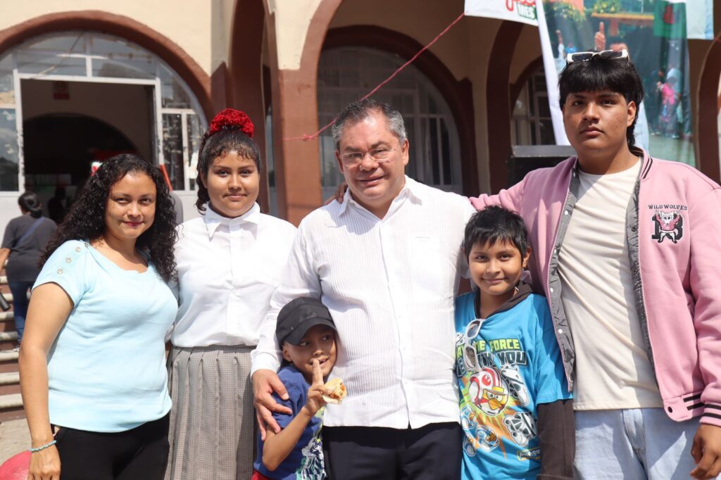 Participan seis mil personas en desfile del 16 de septiembre en Jiutepec 1 IMG 20230916 WA0075