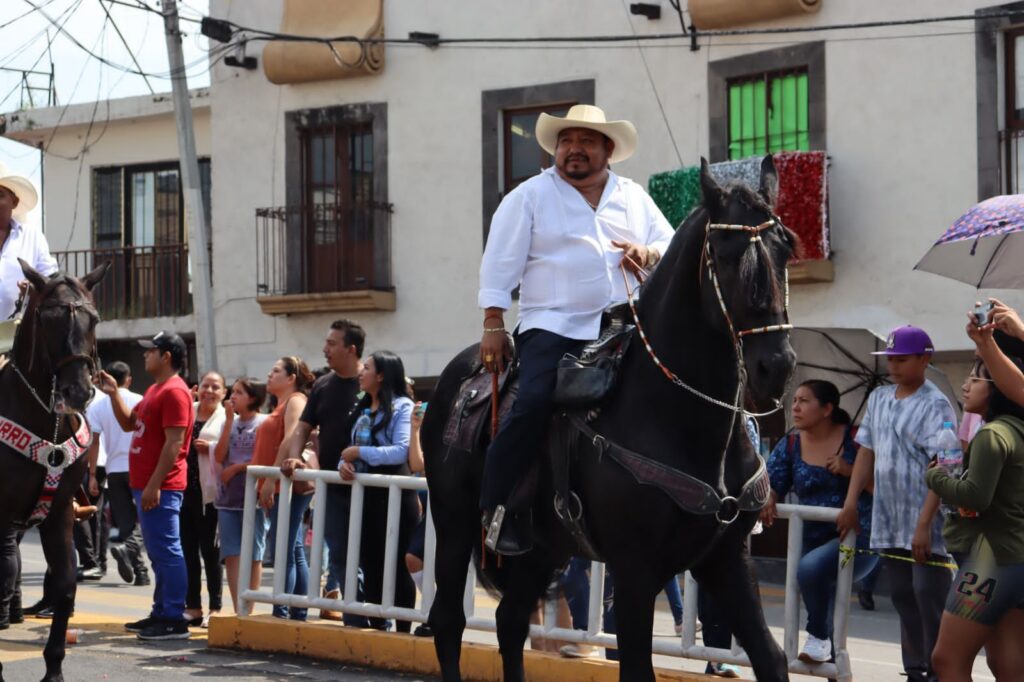 Saldo blanco en desfile cívico del 16 de septiembre en Temixco 8 IMG 20230916 WA0110