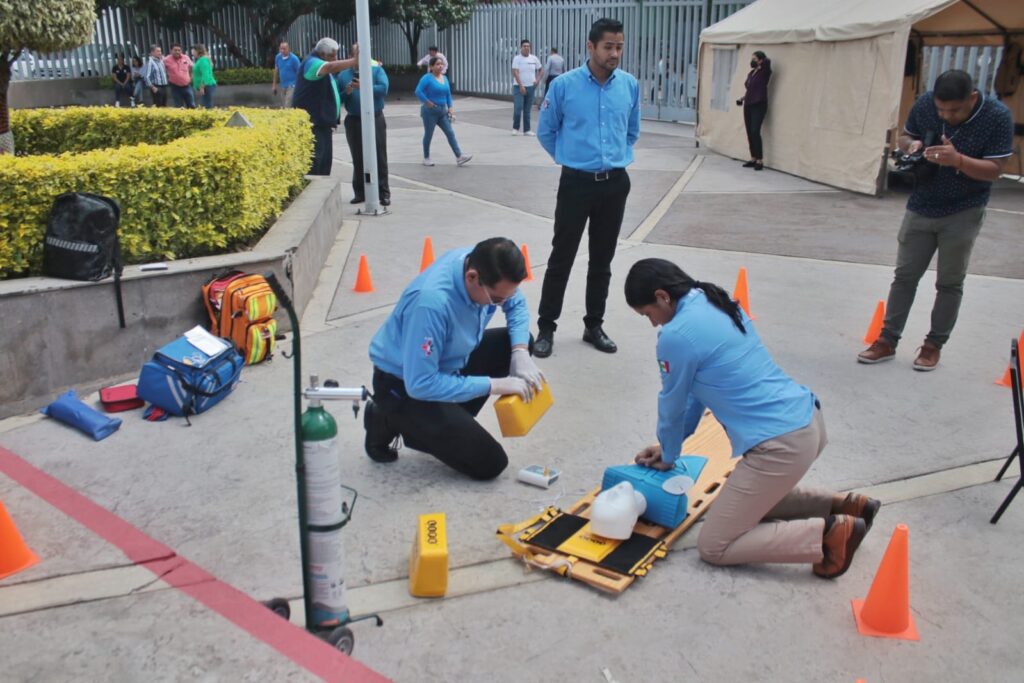 Se evacua a más de 440 personas durante simulacro de sismo realizadas en el Congreso del estado 2 IMG 20230919 WA0050