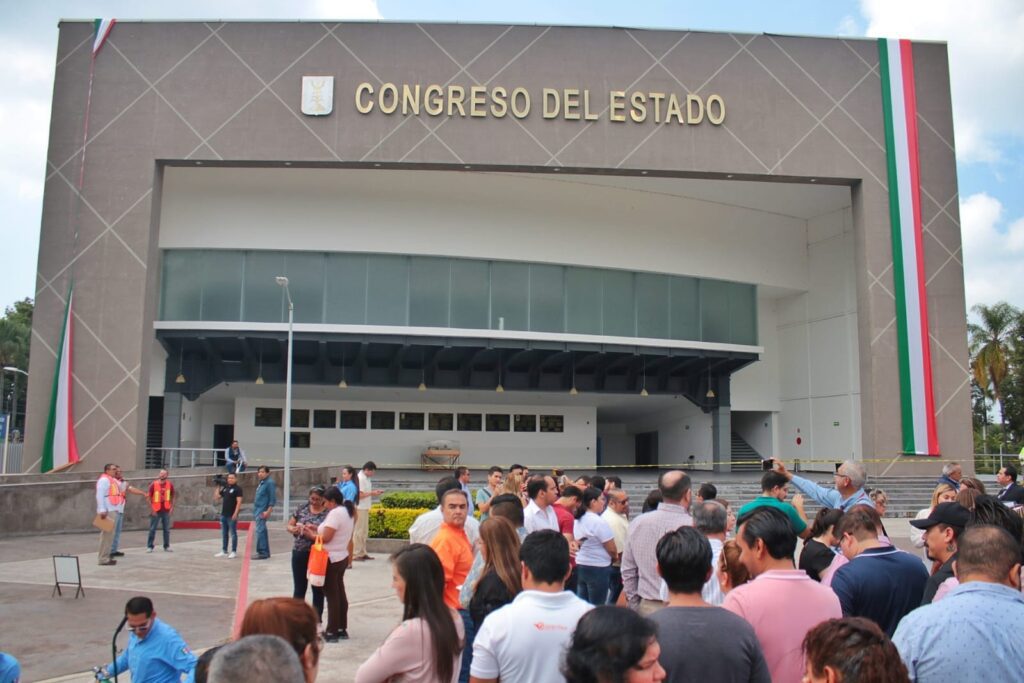 Se evacua a más de 440 personas durante simulacro de sismo realizadas en el Congreso del estado 1 IMG 20230919 WA0052