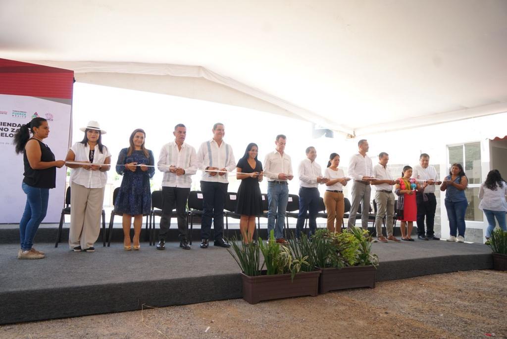 Juan Ángel Flores Bustamante cumple, entrega las últimas 90 casas a afectados por sismo 5 IMG 20230919 WA0099