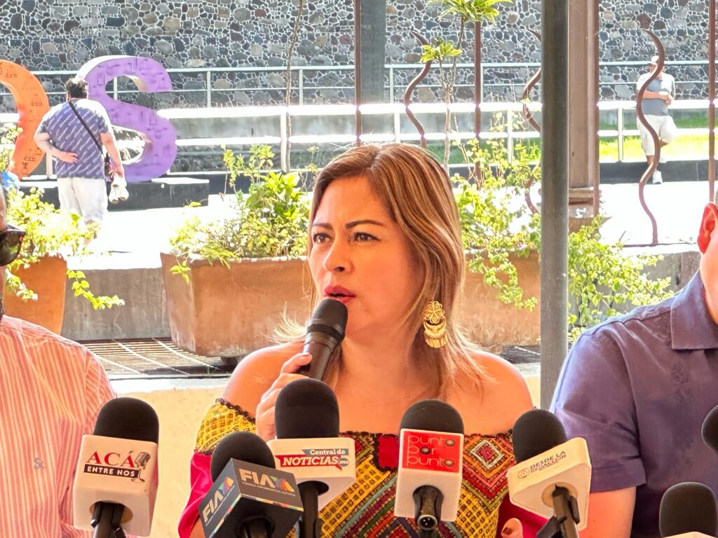 Lucy Meza se registra como aspirante para la encuesta de Morena a la gubernatura 3 IMG 20230925 WA0077