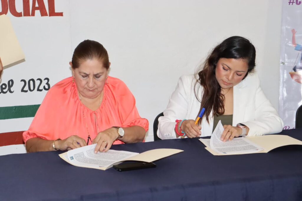Firman convenio de colaboración y coordinación Ayuntamiento de Temixco y la Asociación Civil "Creativeria Social" 3 IMG 20230925 WA0093