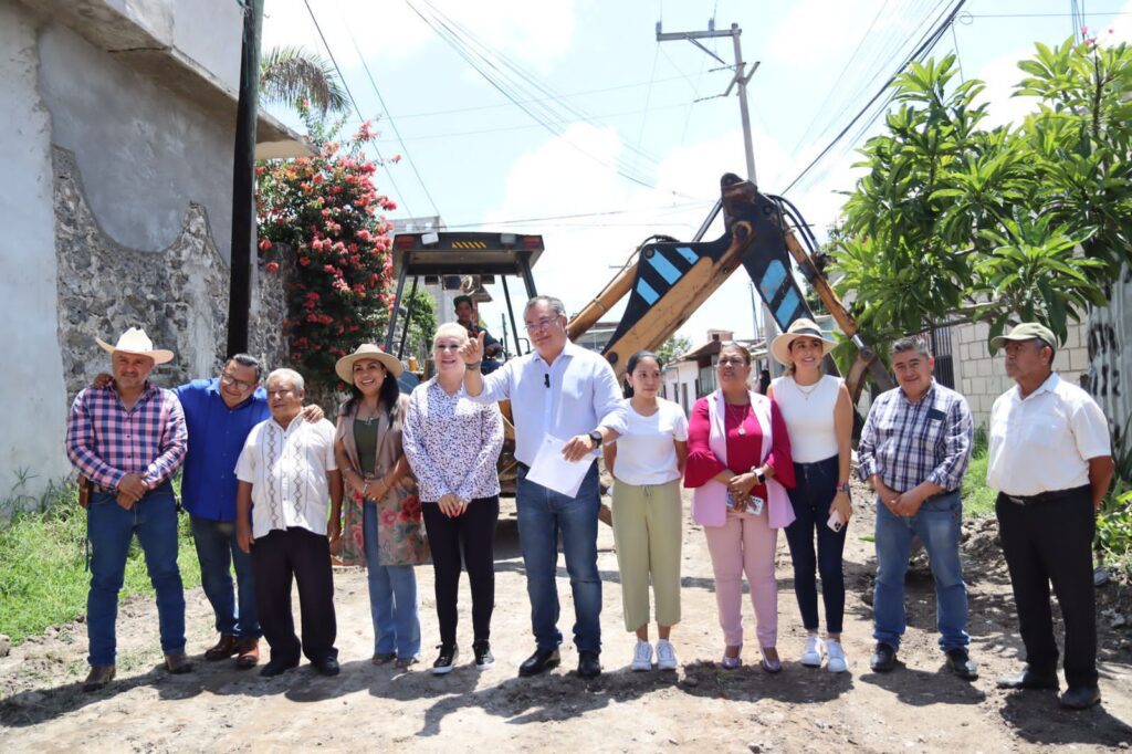 Alcalde Rafael Reyes supervisa obras para mejorar calidad de vida en la colonia Josefa Ortiz de Domínguez 1 b96fc50b c342 48ce 8268 47ba960cc15a
