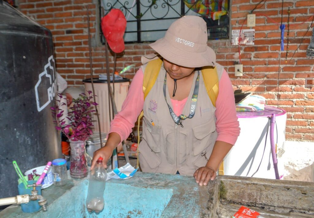Realizan operativo contra dengue en Yautepec 1 128