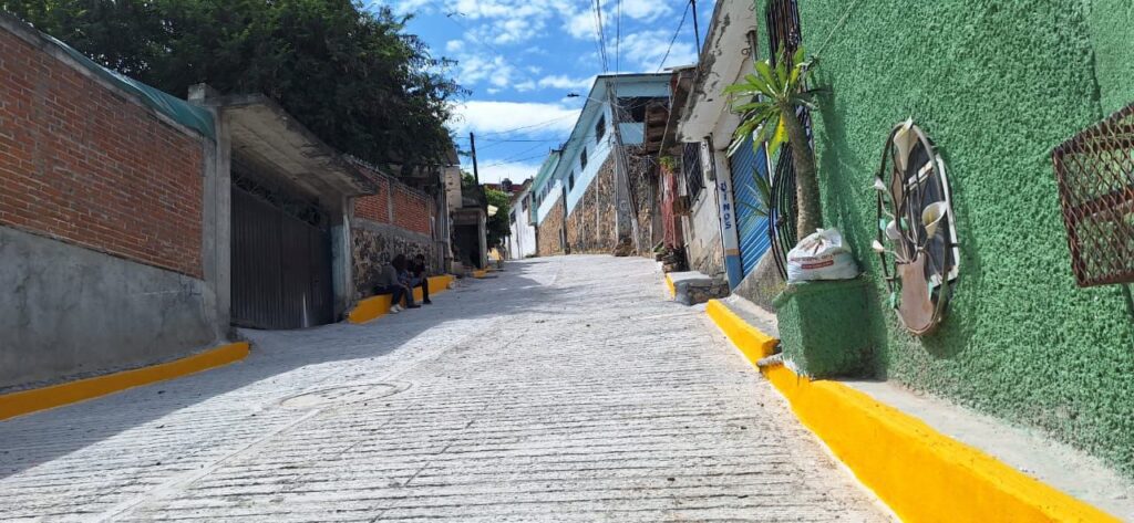 Supervisa alcalde Rafael Reyes rehabilitación de la calle oriente en la colonia Miguel Hidalgo 3 IMG 20231016 WA0046