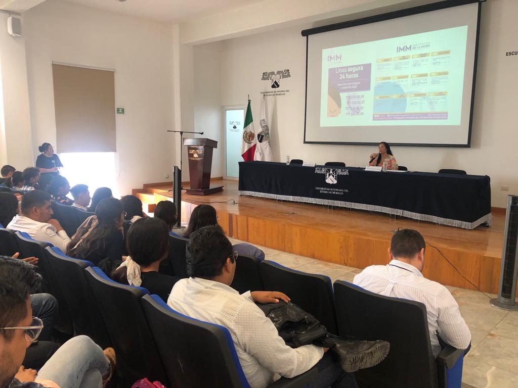 Chávez Cardoso hace un llamado a estudiantes de Atlatlahucan a denunciar violencia de género 2 IMG 20231016 WA0052