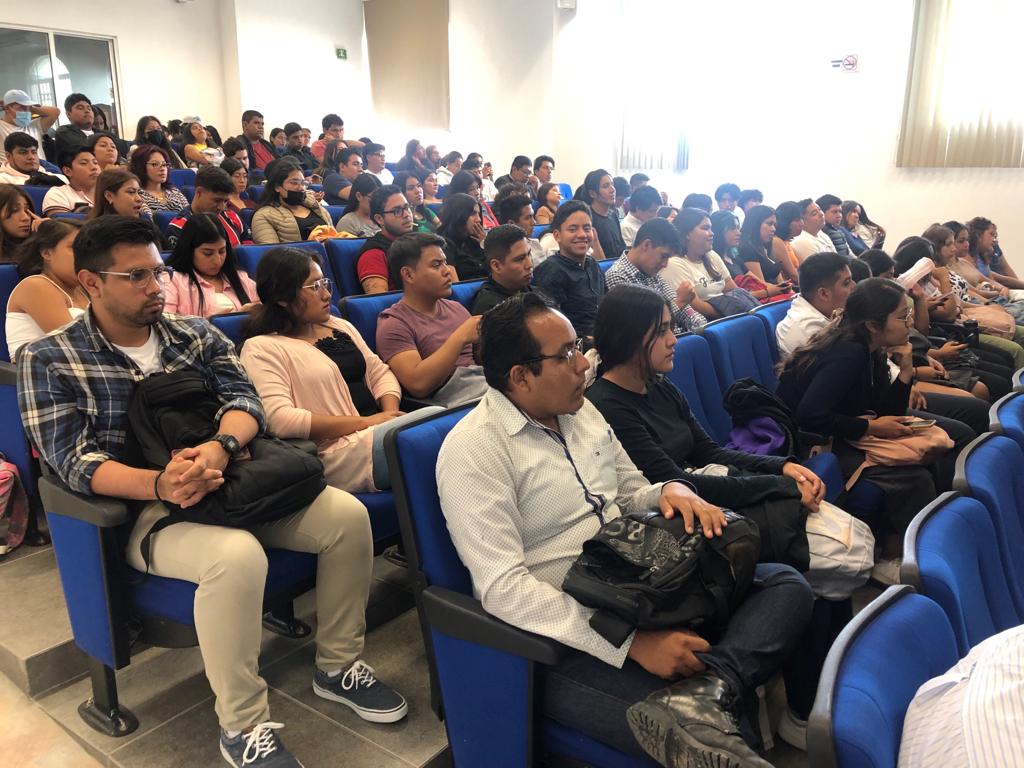 Chávez Cardoso hace un llamado a estudiantes de Atlatlahucan a denunciar violencia de género 1 IMG 20231016 WA0053