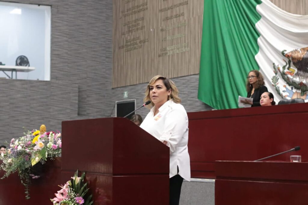 Recibe Patricia Lavín Calderón la Presea Xochiquetzalli 2023 3 IMG 20231017 WA01441