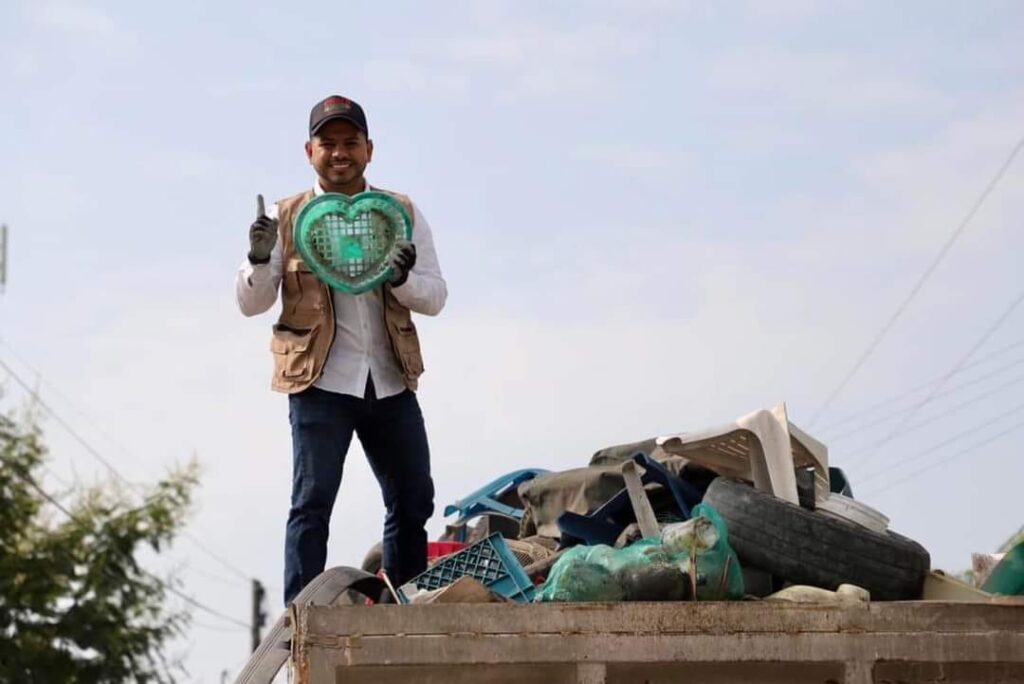 Encabeza Chalo Flores segundo mega operativo de descacharrización del 2023; se recolectan cerca de 250 toneladas de cacharros 5 IMG 20231021 WA0042