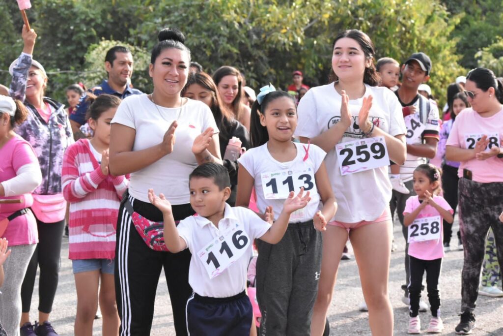 DIF Jiutepec promuve hábitos saludables para prevenir el cáncer de mama 2 IMG 20231022 WA0047