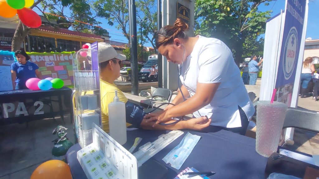 Gobierno de Jiutepec y UAEM acercan servicios médicos gratuitos a la población 1 IMG 20231027 WA0060