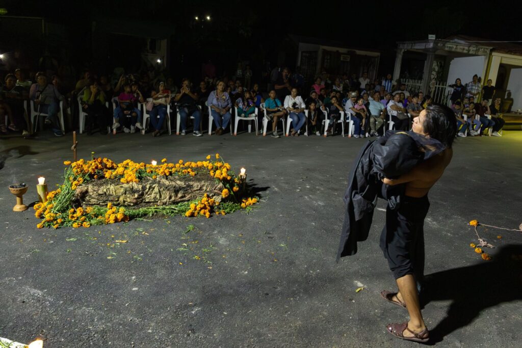 Emotiva noche en el Panteón: La Hamaca rinde tributo a Juan Rulfo con 'Tierra de Sombras' 4 IMG 20231101 WA0029