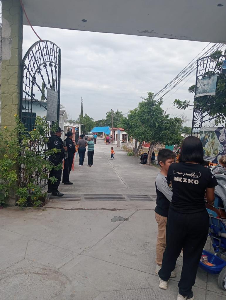 Gran afluencia de visitantes en panteones de Jojutla 6 IMG 20231102 WA0051