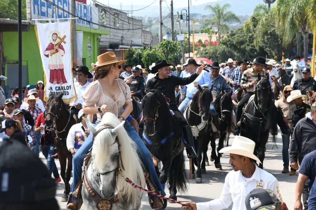 Reúne Agustín Alonso a miles de familias en la Cabalgata por la Amistad 1 IMG 20231111 WA0103 1