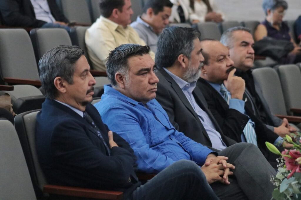 Celebra IIL su 26 aniversario con el Conversatorio “La Importancia de los Centros e Institutos de Investigaciones Legislativas en los Congresos Locales” 8 IMG 20231113 WA0085