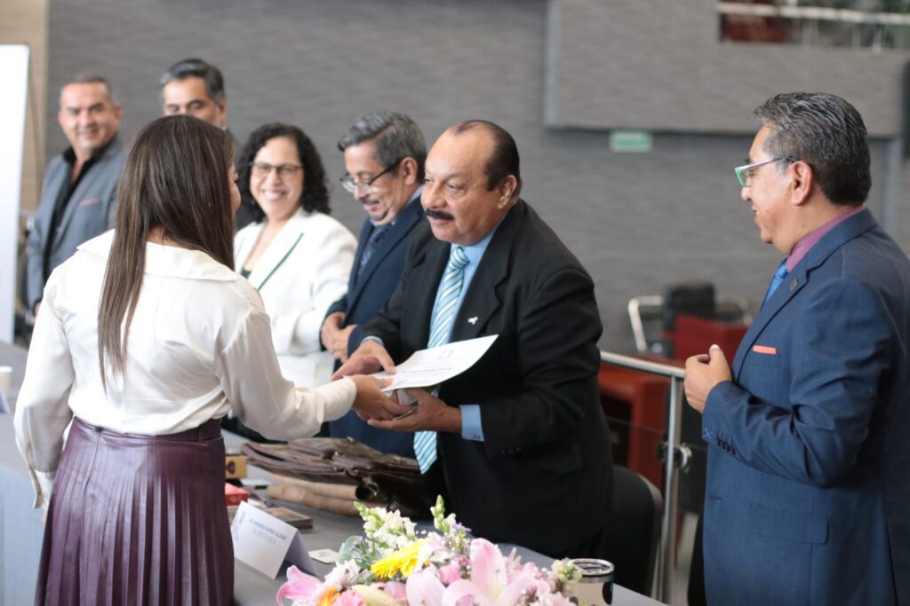 Celebra IIL su 26 aniversario con el Conversatorio “La Importancia de los Centros e Institutos de Investigaciones Legislativas en los Congresos Locales” 3 IMG 20231113 WA0136