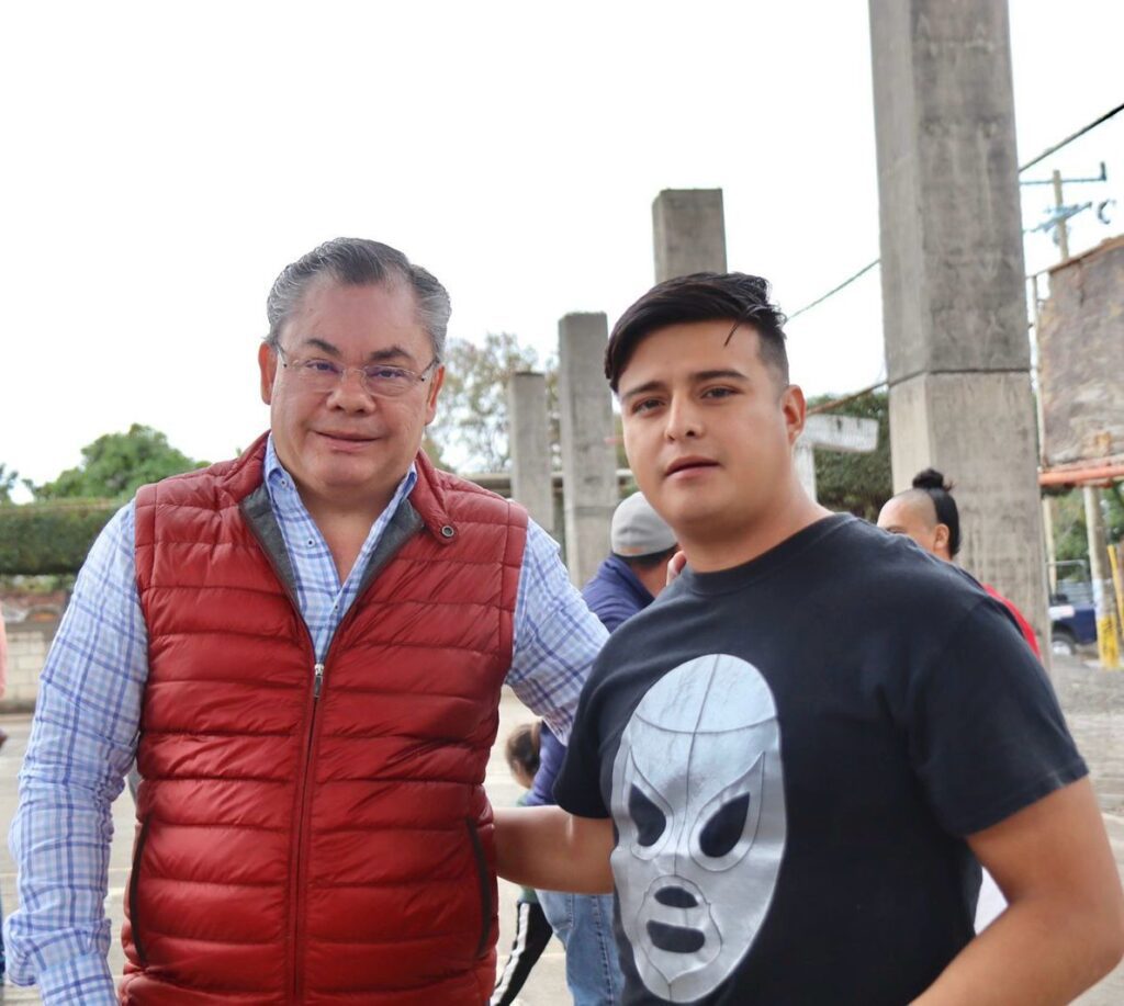 Alcalde Rafael Reyes anuncia rehabilitación de la cancha de usos múltiples de la colonia Ampliación San Isidro 2 IMG 20231123 WA0078