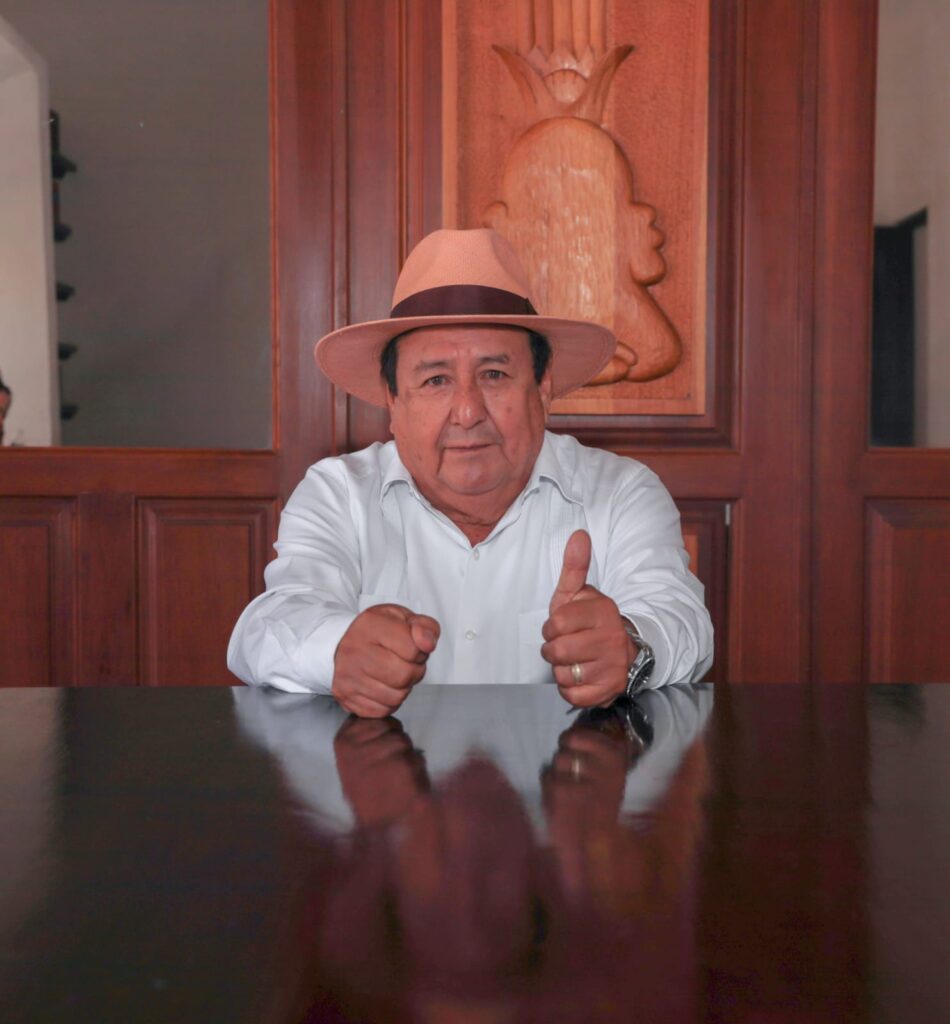 Cumple Agustín Alonso con entrega de primera parte de aguinaldo en Yautepec 1 aalonso