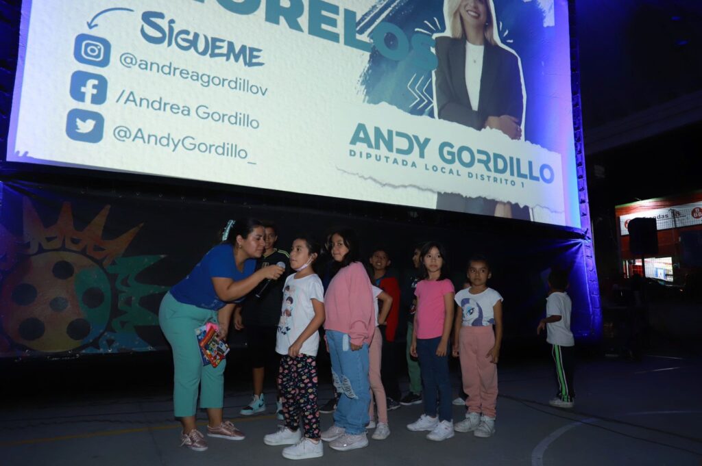 Lleva Andrea Gordillo "Cine tu colonia" gratis a habitantes de Cuernavaca 3 IMG 20231205 WA0051
