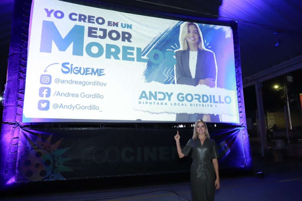 Lleva Andrea Gordillo "Cine tu colonia" gratis a habitantes de Cuernavaca 1 IMG 20231205 WA0053