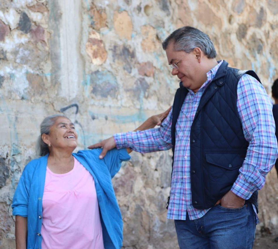 Alcalde Rafael Reyes supervisa obras en las colonias Cerro de la Corona y Jardín Juárez 4 IMG 20231208 WA0371