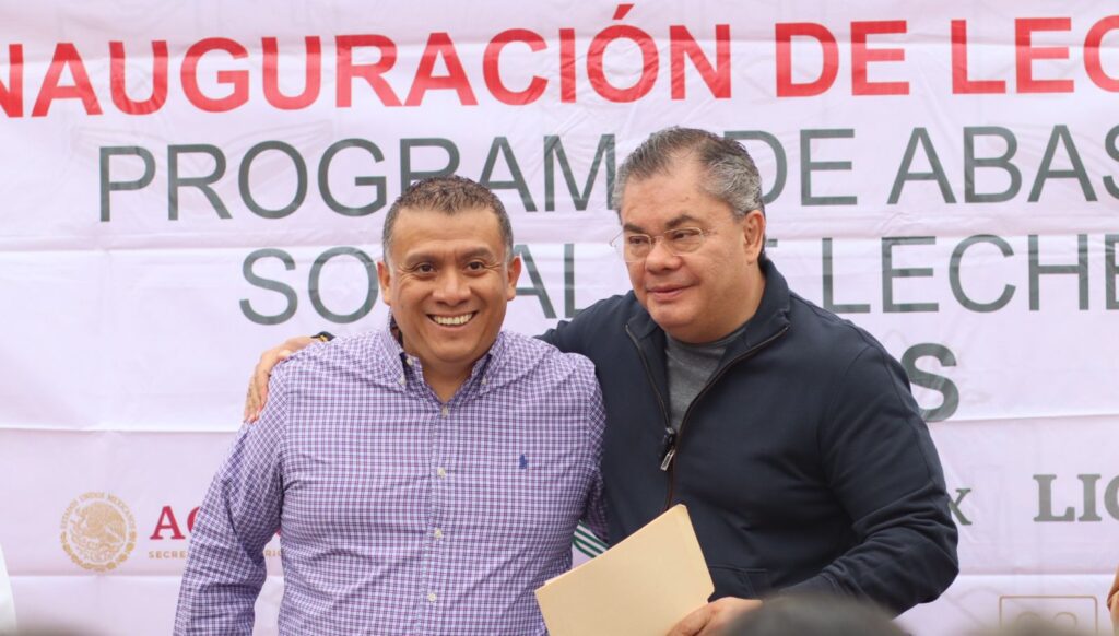 Alcalde Rafael Reyes pone en operación lechería en la unidad habitacional Arcos de Jiutepec 1 IMG 20231211 WA0035
