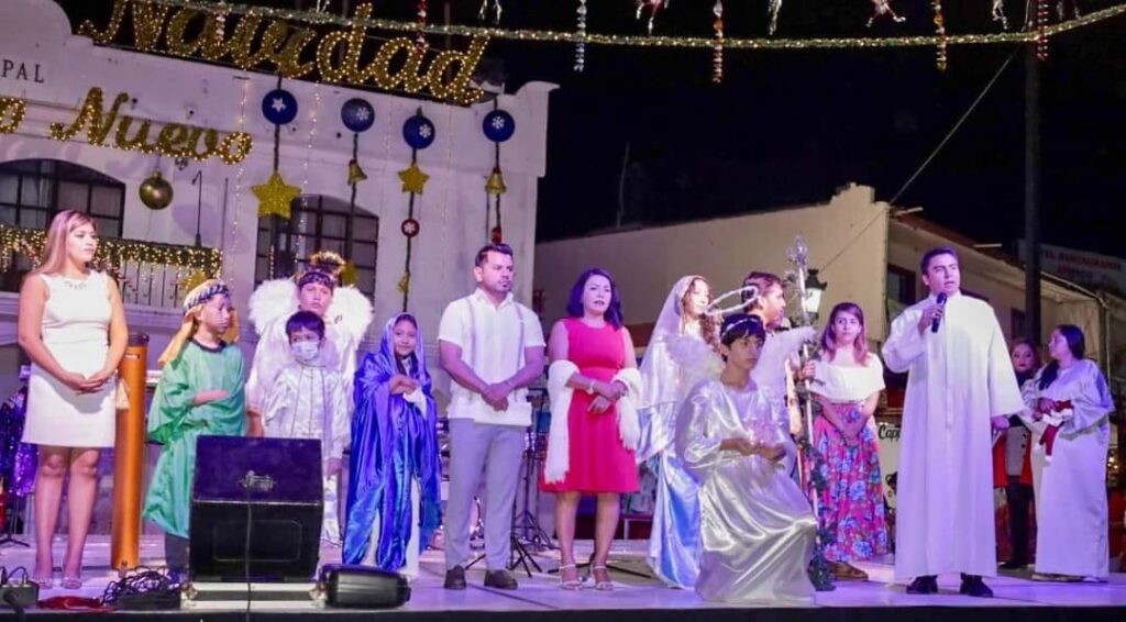 Disfrutan cientos de familias xochitepequenses con primera posada navideña 7 IMG 20231217 WA0070