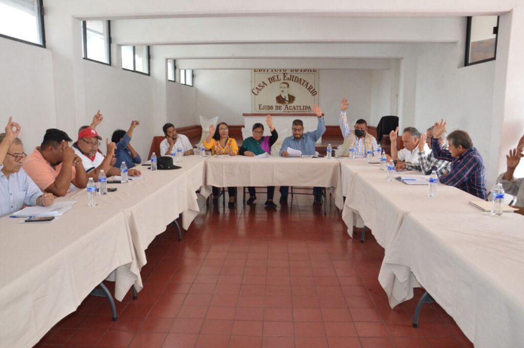 Integrantes de COMUNDERS donan ocho toneladas de arroz para el DIF Temixco 3 1000117350