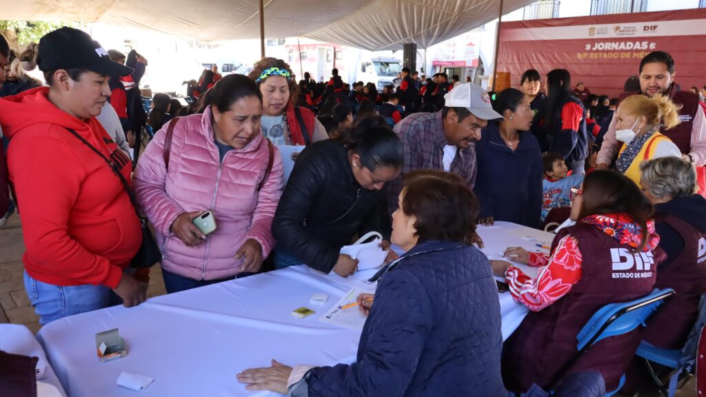 Llegan caravanas DIF Estado de México a Ocuilan con diversos servicios para la población 10 1000142422