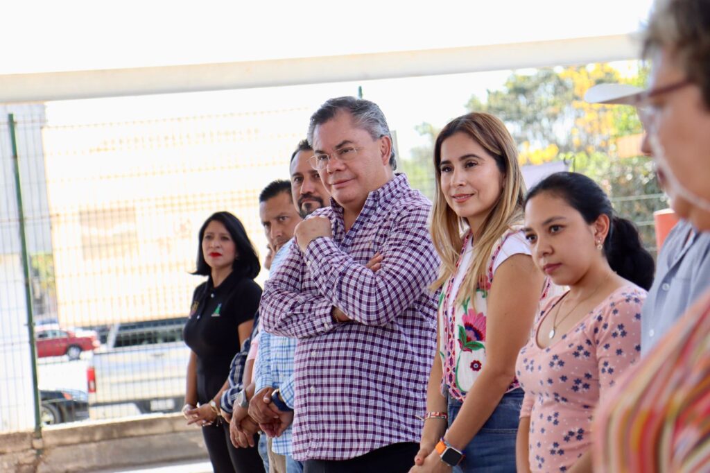 Alcalde Rafael Reyes encabeza octava jornada del programa "Comedor Comunitario Rodante" 4 1000143744