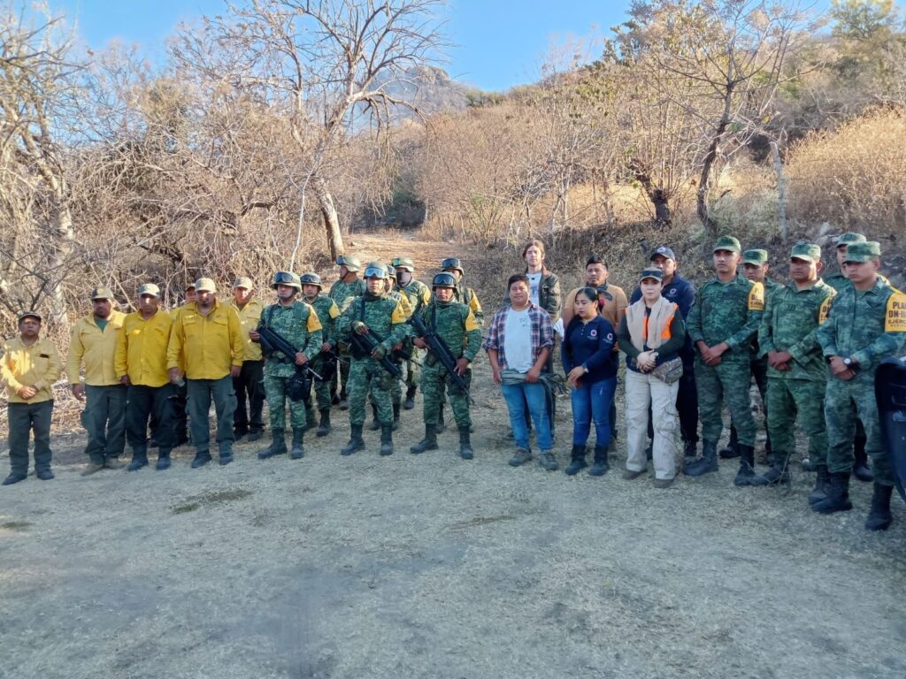 Avanza control de incendio en cerro "El Jumil" de Temixco 10 1000144117