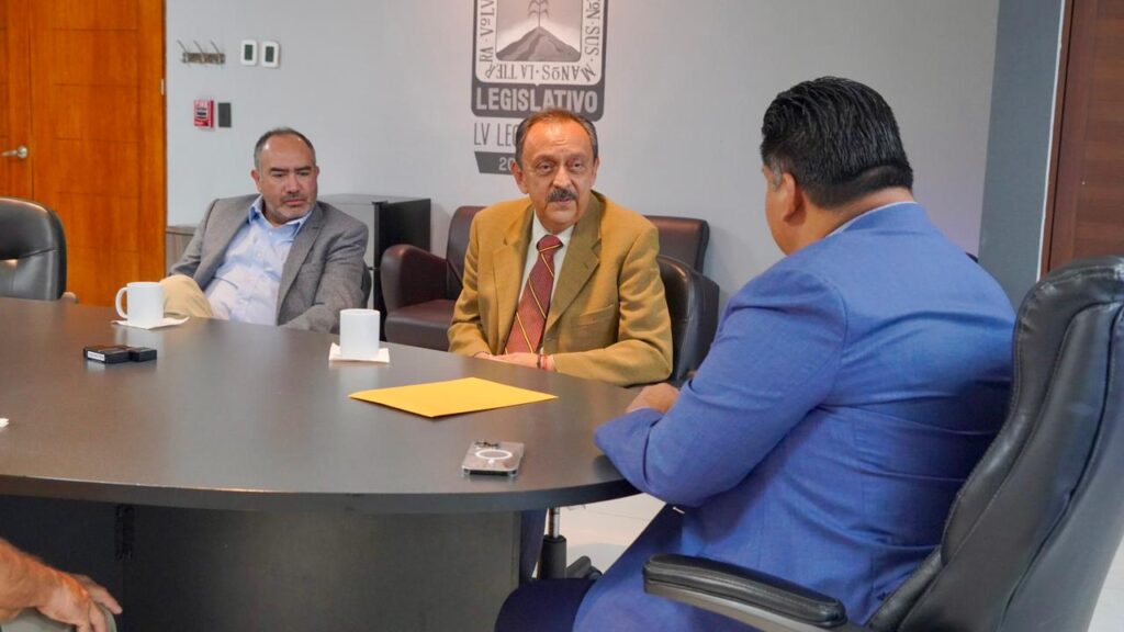 Se reúne presidente del Congreso de Morelos con delegado y subdelegado de la Secretaría de Gobernación 3 1000178846